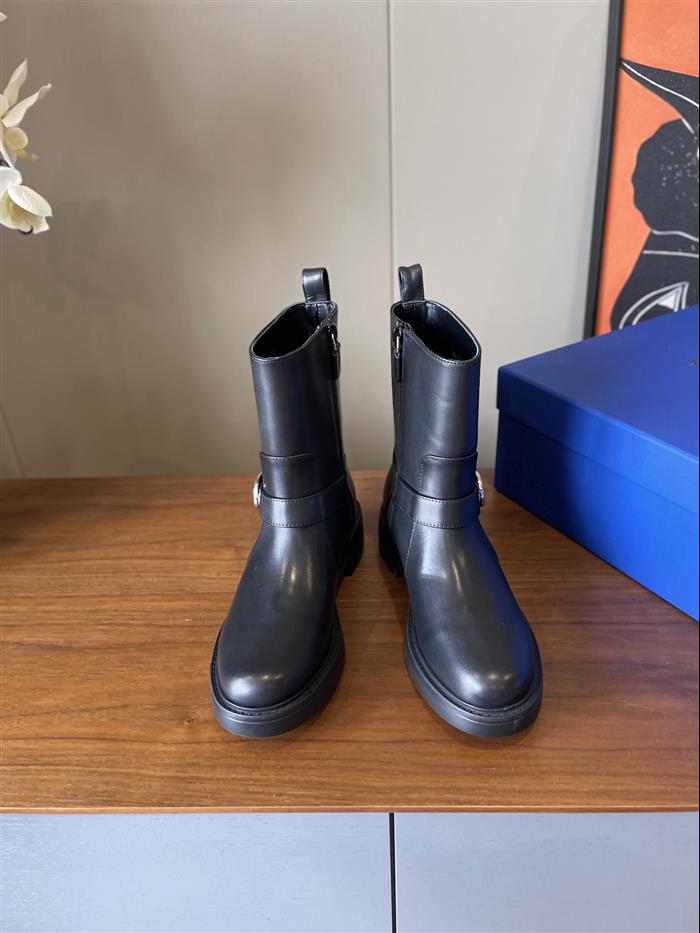 20251128174647433 410